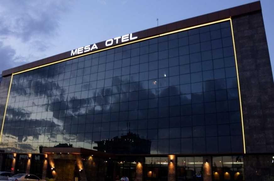 Mesa Hotel Batman Exterior photo