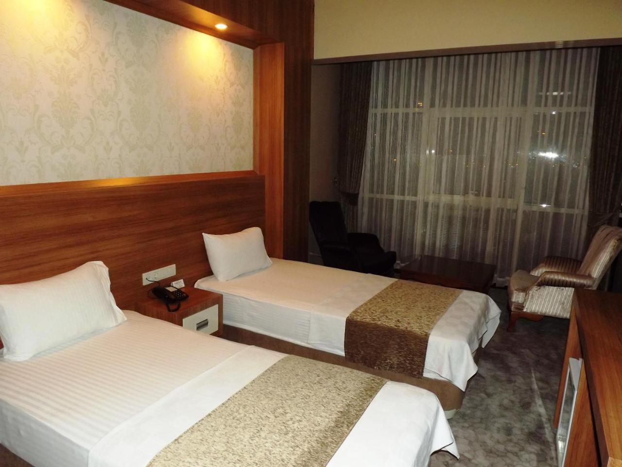 Mesa Hotel Batman Room photo